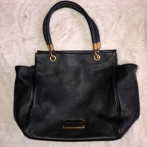 MARC JACOBS “TOO HOT TO HANDLE” BLACK LEATHER BAG